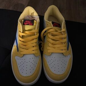 Travis Scott Canary Yellow Jordan 1s